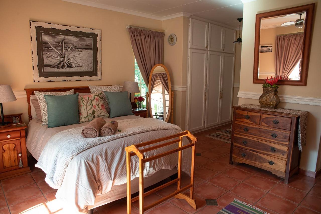 كليركسدروب Roses And Pebbles B & B Guest House المظهر الخارجي الصورة