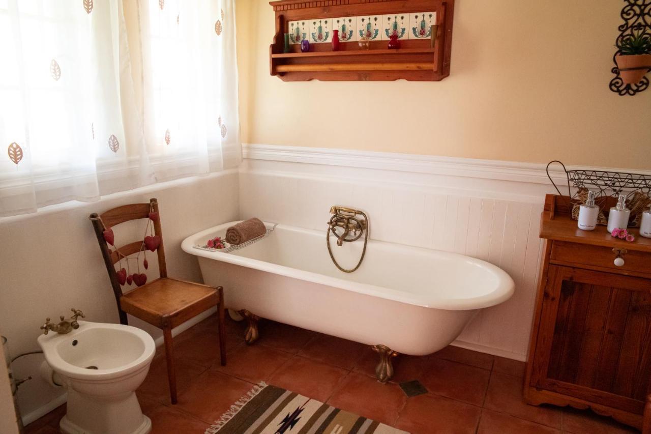 كليركسدروب Roses And Pebbles B & B Guest House المظهر الخارجي الصورة